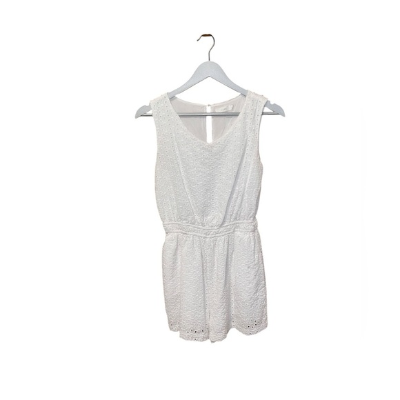 Lush White Eyelet Romper – Size Medium - Picture 1 of 3